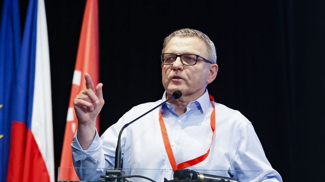 Zaorálek: Česká vláda je směšná s podporou Izraele a s Ruskem je potřeba jednat - Novinky